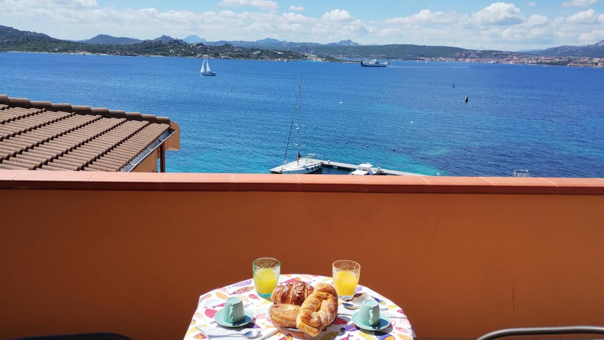 Appartamentino Panoramico...Con Finestra Sul Mare! La Maddalena  Zewnętrze zdjęcie